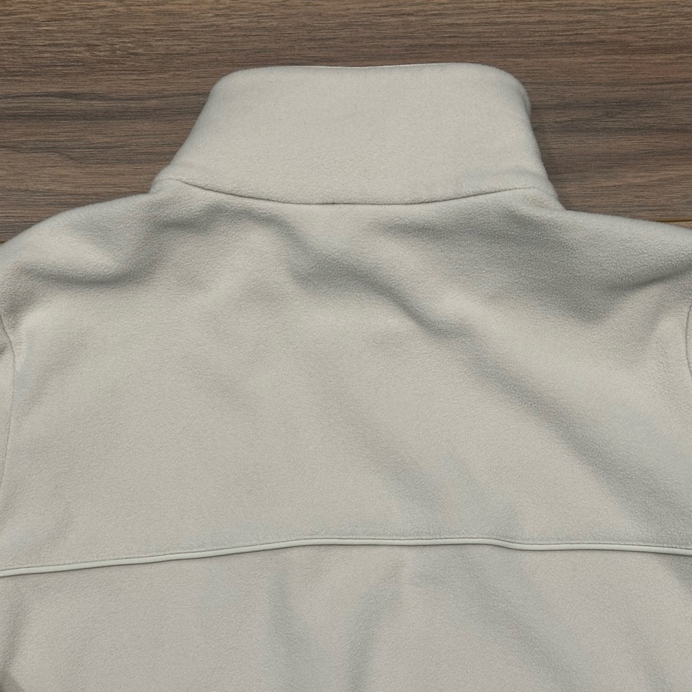 Vuori Women's Aspen Full Zip Jacket in Dune Size Large - Picture 12 of 16